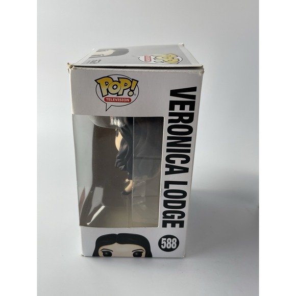 Funko Pop! Riverdale #590, #588, #586, #587  Lot Of 4 Hot Topic Exclusive Pre-Re - Picture 9 of 16